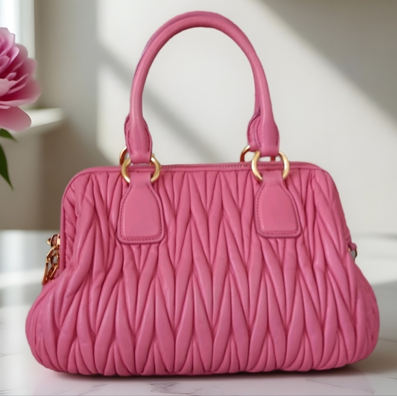 Miu Miu 💕 Pink Matelasse Nappa Leather Top Handle Satchel Bag Pristine ✨ - Picture 10 of 17